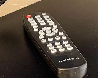 Dynex 32in 720p TV DX-32E150A11	19 x 31in	
