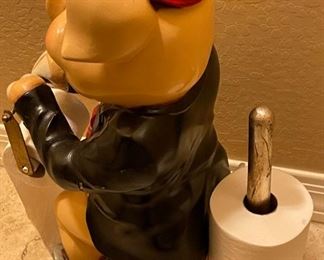 Resin Statue Pig Toilet Paper Holder	24 x 11 x 16in	HxWxD
