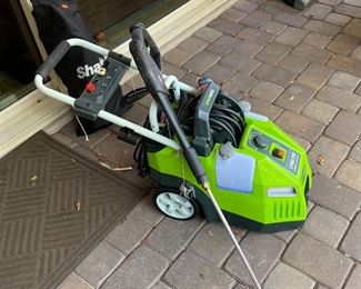 Greenworks 51012 Pressure Washer		
