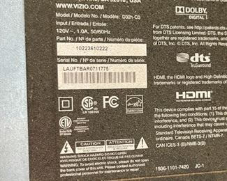 VIZIO 32-Inch 720p LED TV  D32H-C0 TV no remote or mount	17 x 29 x 3in	HxWxD
