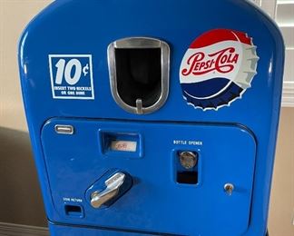1950s Pepsi Cola PC27B 10c Vendorlator Vending Machine RESTORED 10 Cent Dome/Round Top B27 27B 27 B VMC	52.5 x 24.5 x 25	HxWxD
