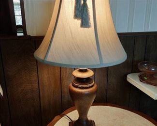 Table lamp