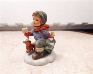 MJ Hummel "Tannenbaum" figurine