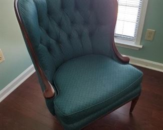 Beautiful chair...great clean condition 