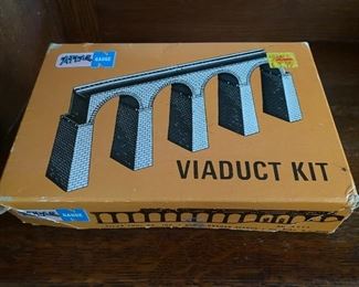 Vintage Atlas N Gauge Viaduct Kit