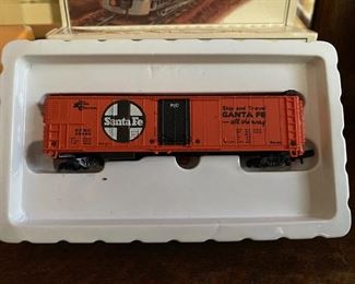 Bachmann N-Scale Sante Fe Train Car