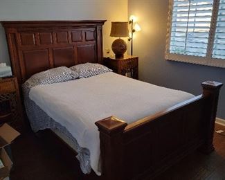 Queen size bed, head board, end board, box spring and mattress