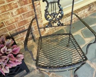I absolutely love love love this harp patio chair