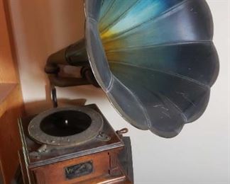 Antique Victrola Record Player