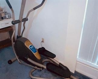 Exercise Equipment   Horizon Elliptical