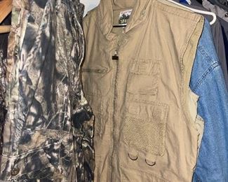 Fishing and Hunting Vests, Habit, Free Country