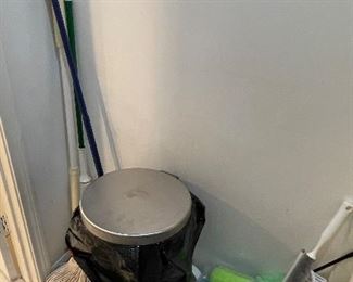 Garage Can, Cleaning Supplies