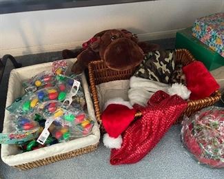 Christmas Jewelry, Hats, Scarves