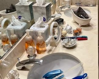 More Bathroom Decorations 