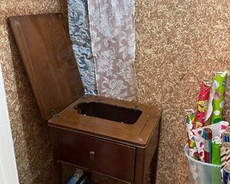 Sewing Machine Cabinet