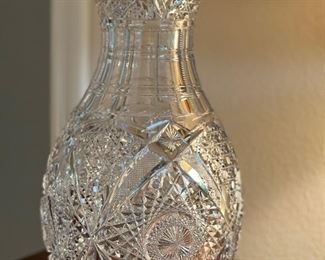 Crystal vase 
16” tall
8-1/2” wide at top
Neck approx 4”
STUNNING!!! 