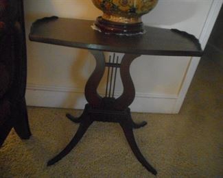 HARP BASE END TABLE