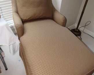 Nice Fairlane upholstered  chaise