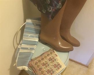 Brown Rubber Boots Italy Size 7. Travel Scarves. Round Pale Blue Vintage Vanity Chair. (Hallway).