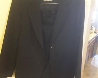 Women's Jones New York Business Black Blazer and Pleated Dress Skirt, 100 Percent Wool. Silk Lined. Size 10.