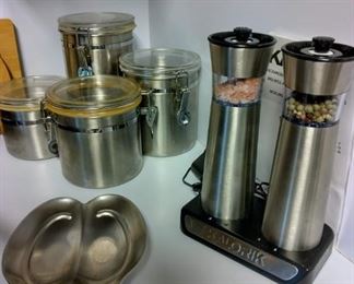 Kalorik Salt Pepper
Stainless canisters 