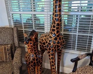 Smaller giraffe is SOLD