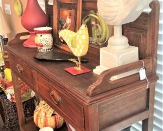 This provides storage and display space