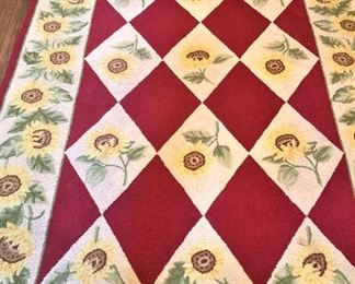 Sunflower rug - 5 feet x 8 feet