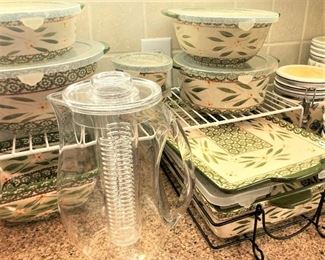 "Temp-tations - Presentable Ovenware"