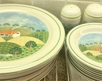 "Country Cottage" dishes by Sangostone