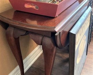 Small drop leaf side table