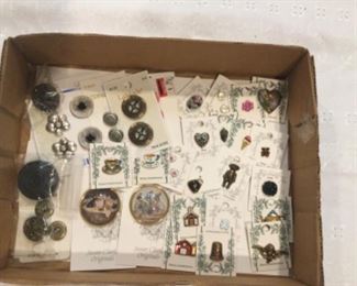 Special ornamental buttons