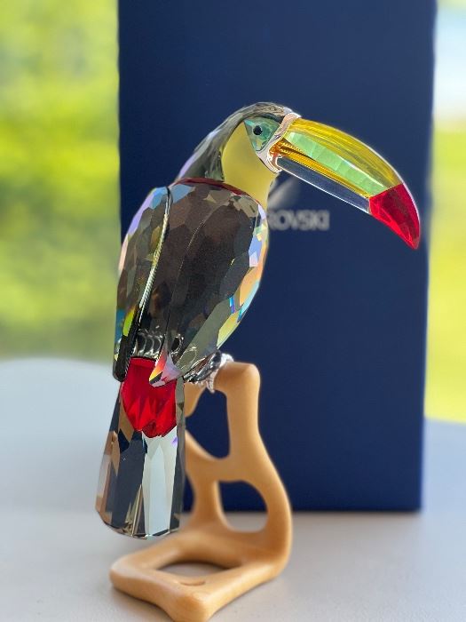 SWAROVSKI AUTHENTIC CRYSTAL PARADISE TOUCAN