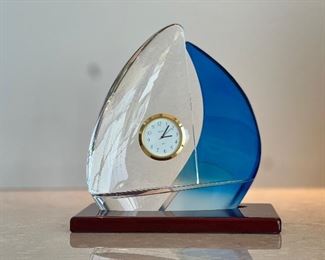 BULOVA WINDSWEPT lll TABLETOP GLASS SAILBOAT CLOCK