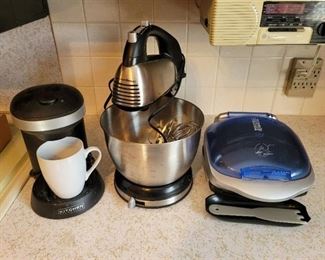 Hamilton Beach Stand Mixer, Kitchen Selectives Dispenser, and George Foreman Grill