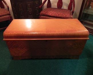 Lane Cedar Chest