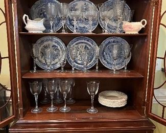 Small scale display cabinet, blue & white & crystal 