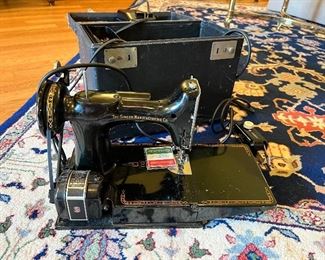 Singer Featherweight 221k