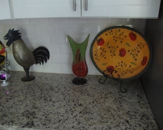 Metal rooster, hand-blown glass vase, large platter