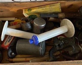 Smoking Pipes and Snuff Cans