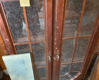 China Cabinet Top