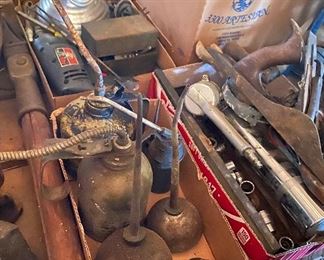 Oil Cans, Tools