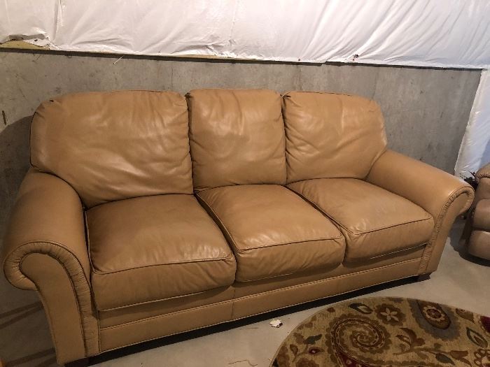 Excellent condition leather couch
