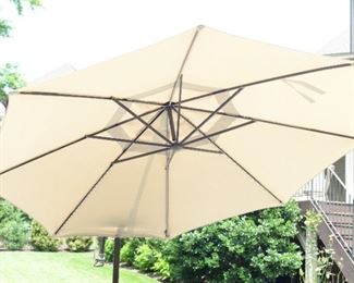 Cantilevered Umbrella