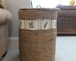 Wicker Basket w/ Lid