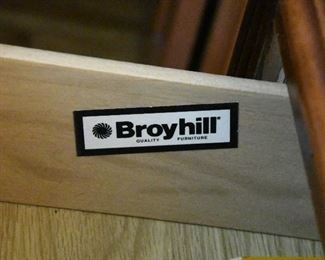 Broyhill Dresser