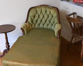 Guilford Galleries Chaise Lounge