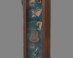 Glass Showcase shadow Musical display mahogany CD rack
Dimensions
60" h x 9" square