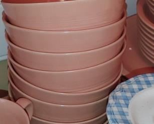 Hudge set Furio Pink Stoneware  In Beautiful Pink Stoneware Japan Dinner Stoneware
Rare these are a true mid-century modern paint color are the photograph because of reflection of red wallpaper
