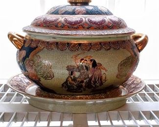 Oriental toureen and under plate